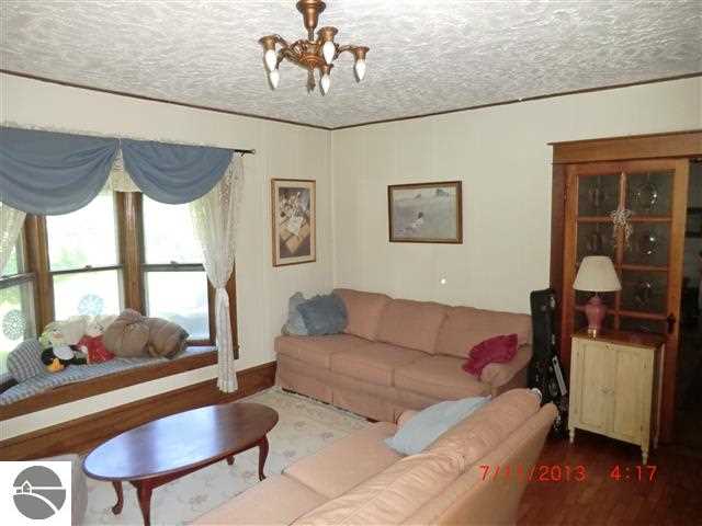 5627 River Road Benzonia, MI 49616 - Photo 9 of 68 1748844-8.JPG