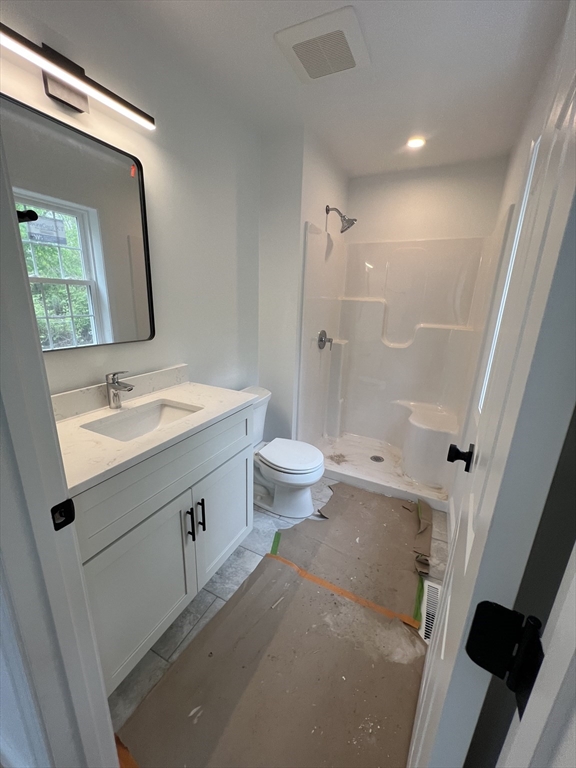 39 Lincoln Street, Unit B Webster, MA 01570 - Photo 16 of 20