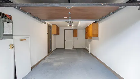 a view of a livingroom with a ceiling fan
