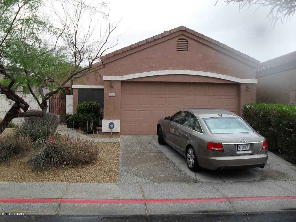 3235 East Fremont Road Phoenix, AZ 85042 - Photo 1 of 8 FRONT OF HOME