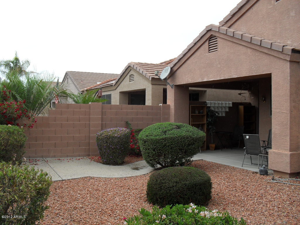 3235 East Fremont Road Phoenix, AZ 85042 - Photo 5 of 8 COVERED PATIO