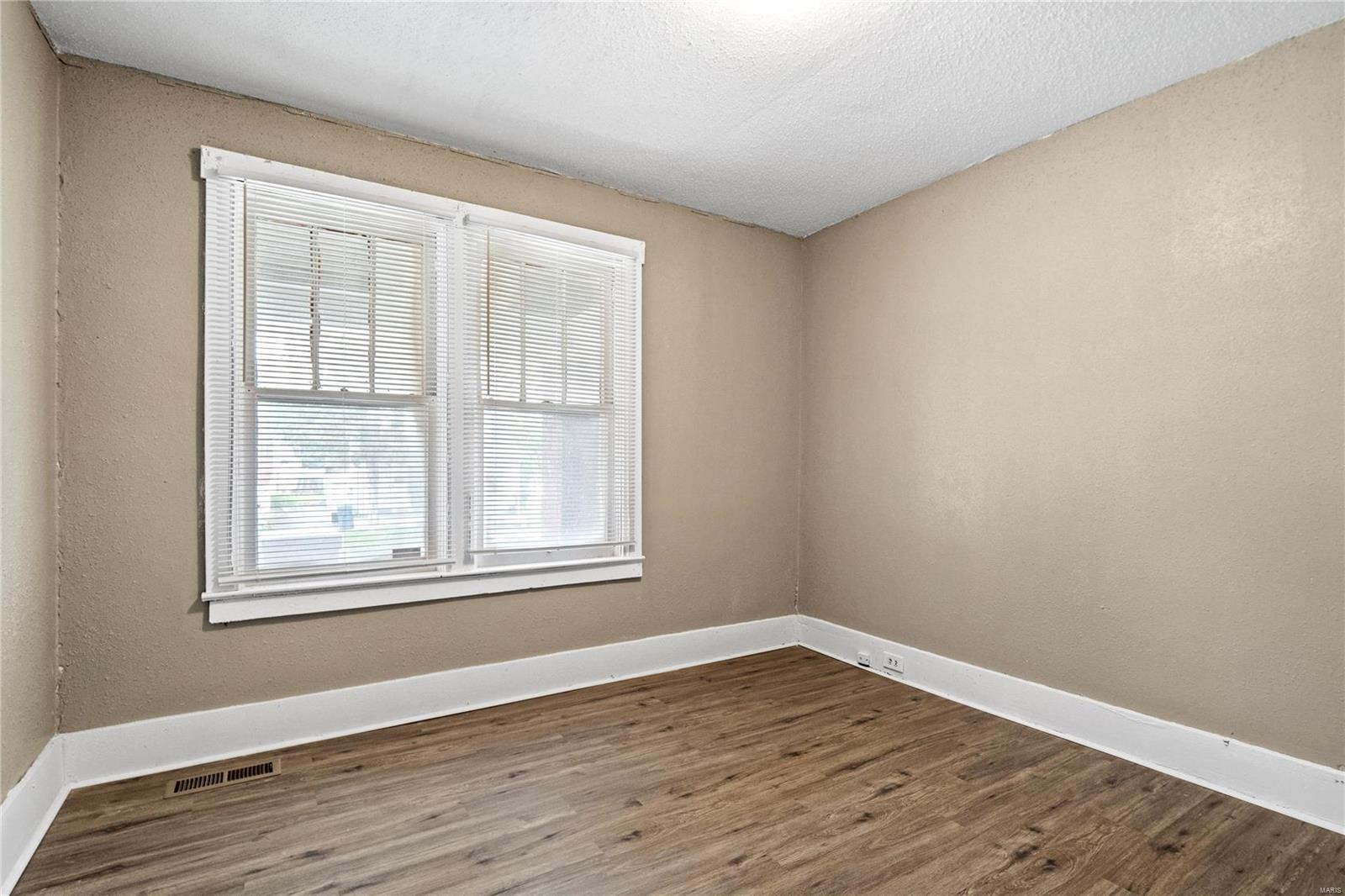 1216 Verl Place St. Louis, MO 63133 - Photo 11 of 20 Gallery Image 11