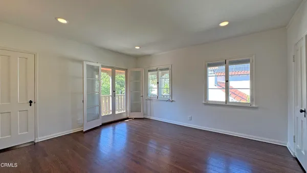 $6,500 | 400 South Meridith Avenue, Pasadena, CA 91106