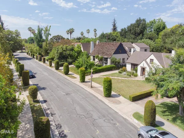 $6,500 | 400 South Meridith Avenue, Pasadena, CA 91106