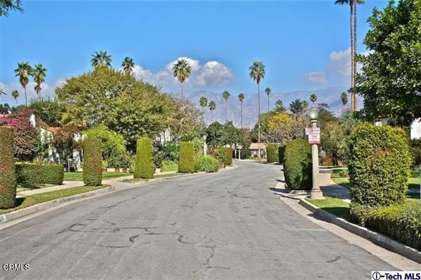 $6,500 | 400 South Meridith Avenue, Pasadena, CA 91106