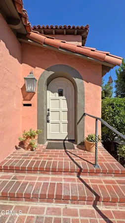$6,500 | 400 South Meridith Avenue, Pasadena, CA 91106