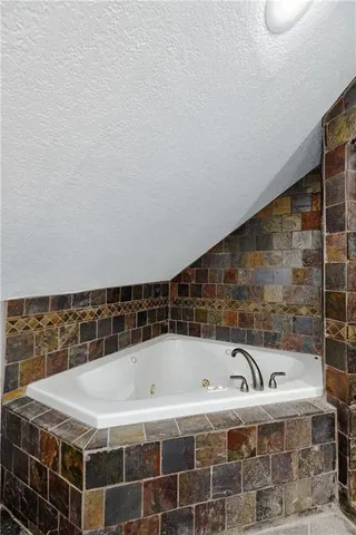 $599,999 | 3027 McGee Street, Kansas City, MO 64108