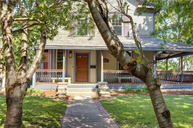 $599,999 | 3027 McGee Street, Kansas City, MO 64108