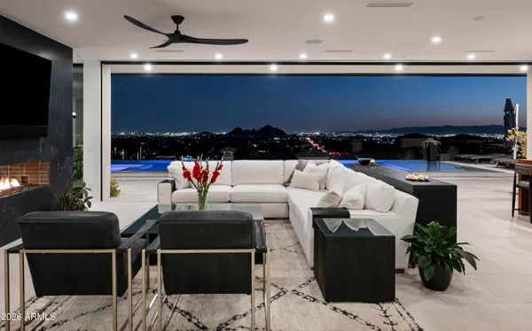 $13,000,000 | 4725 North 56th Street, Phoenix, AZ 85251