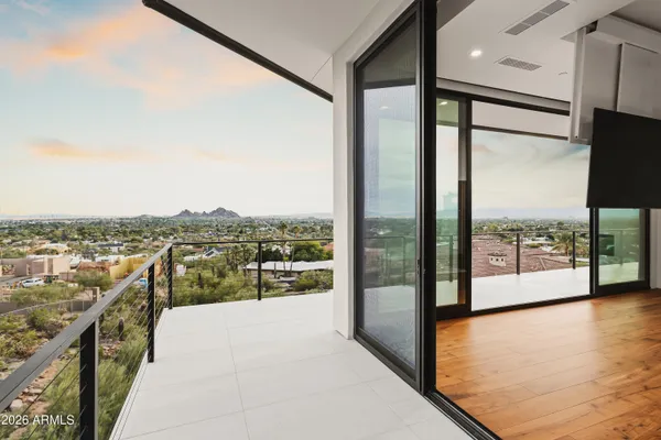 $13,000,000 | 4725 North 56th Street, Phoenix, AZ 85251