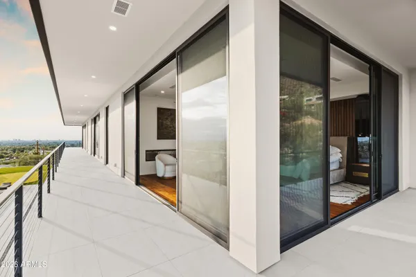 $13,000,000 | 4725 North 56th Street, Phoenix, AZ 85251