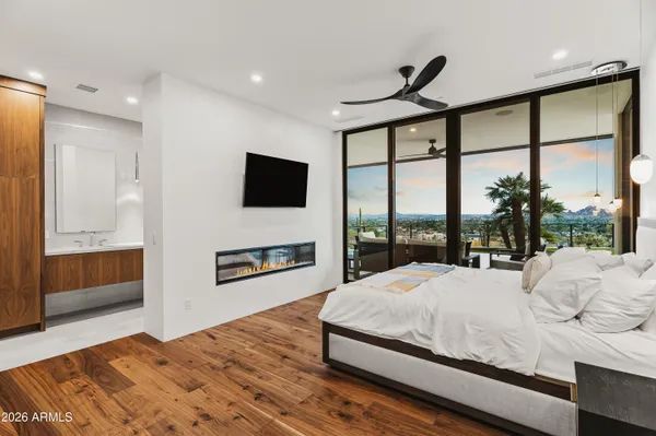 $13,000,000 | 4725 North 56th Street, Phoenix, AZ 85251