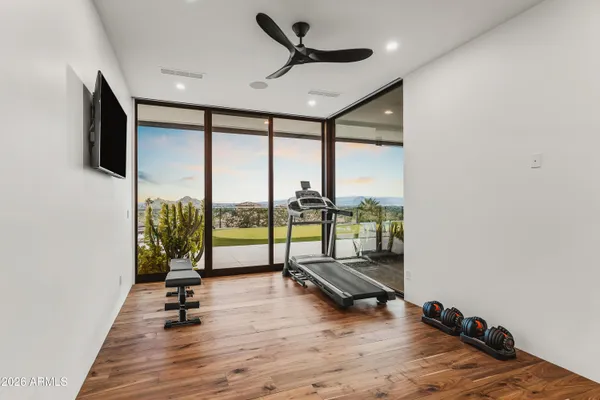 $13,000,000 | 4725 North 56th Street, Phoenix, AZ 85251