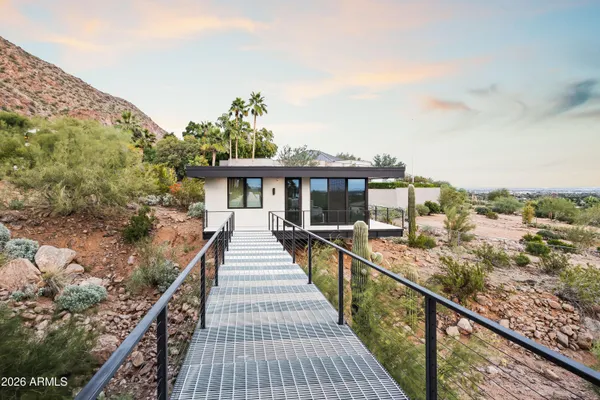 $13,000,000 | 4725 North 56th Street, Phoenix, AZ 85251