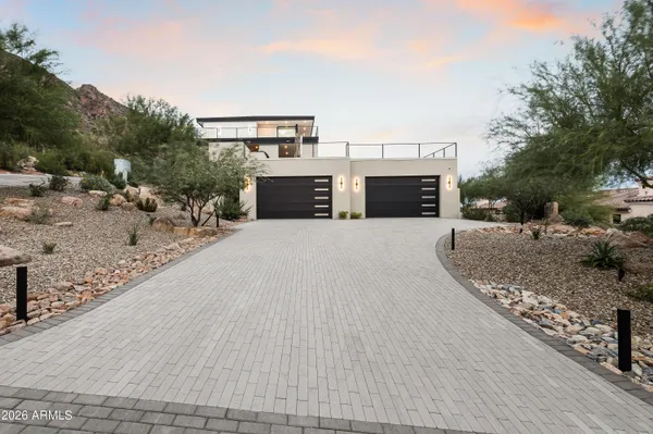 $13,000,000 | 4725 North 56th Street, Phoenix, AZ 85251