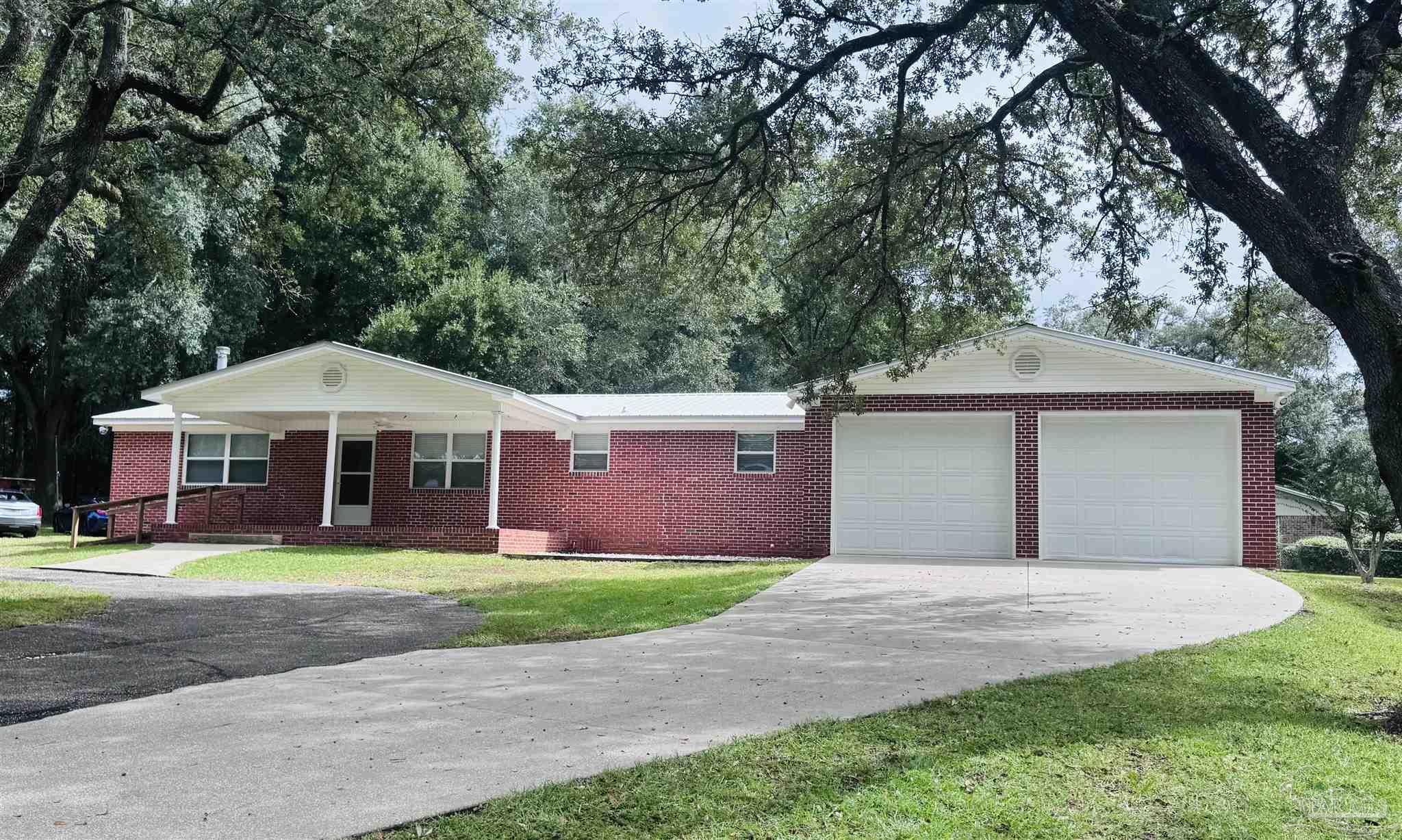 6636 Helms Road Pensacola, FL 32526 - Photo 2 of 32 Gallery Image 2