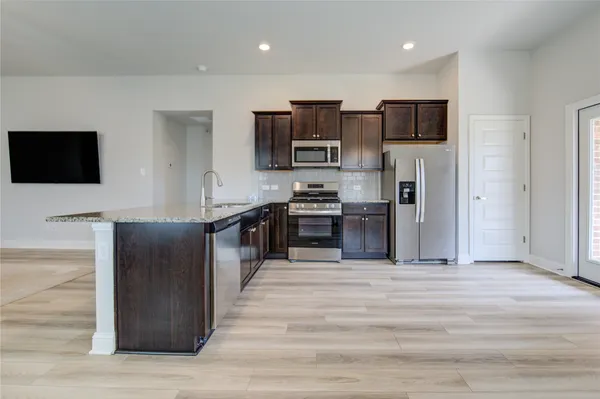 $279,900 | 412 Sunray Lake Lane, Katy, TX 77493