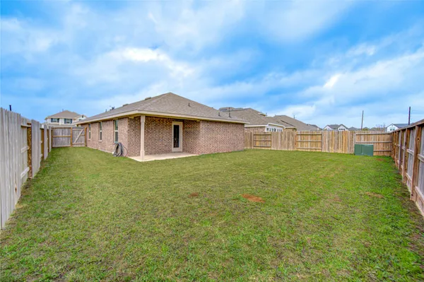 $279,900 | 412 Sunray Lake Lane, Katy, TX 77493