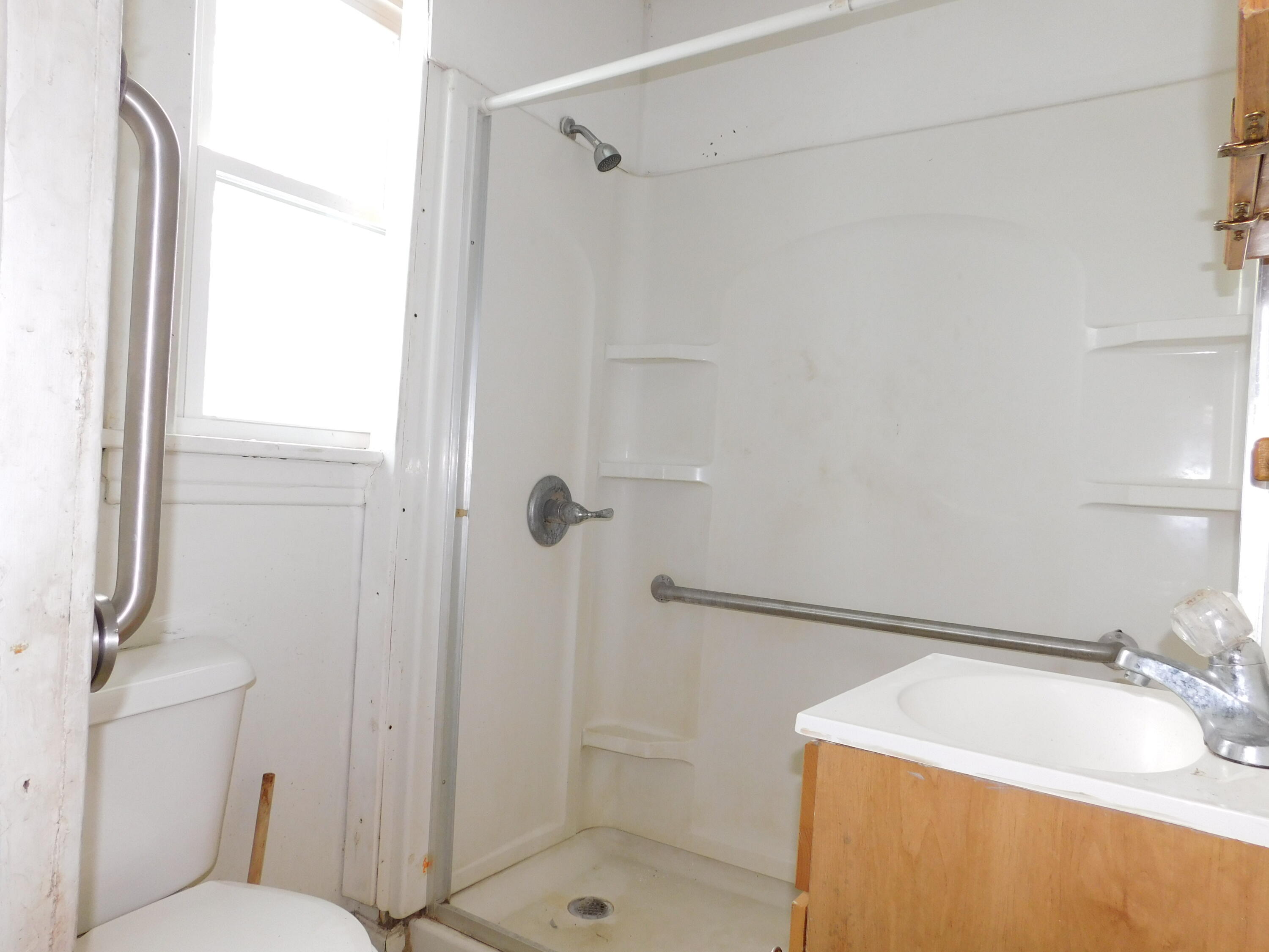 1622 Olive Street Kalamazoo, MI 49001 - Photo 11 of 26 DSCN8220