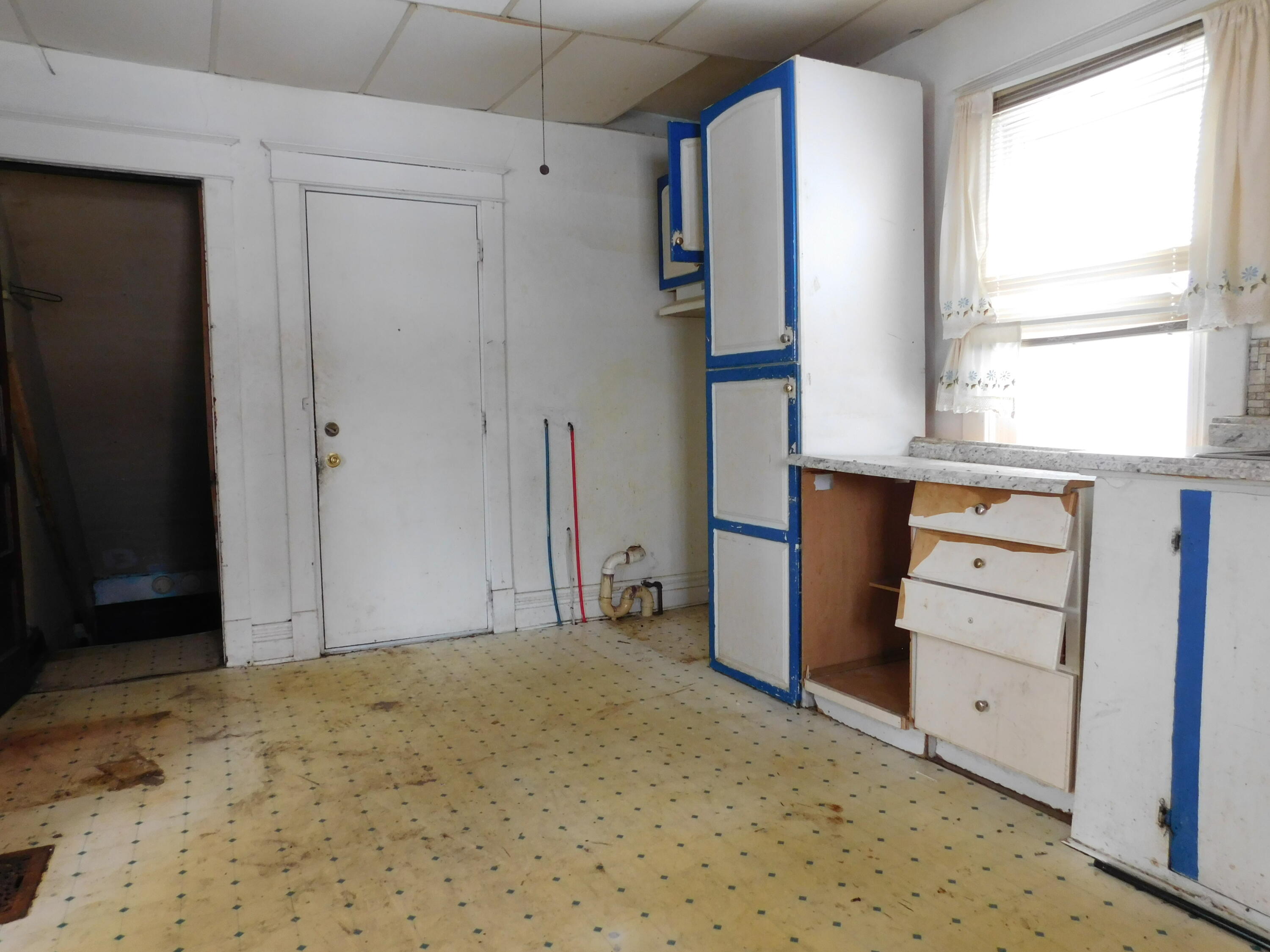 1622 Olive Street Kalamazoo, MI 49001 - Photo 9 of 26 DSCN8216