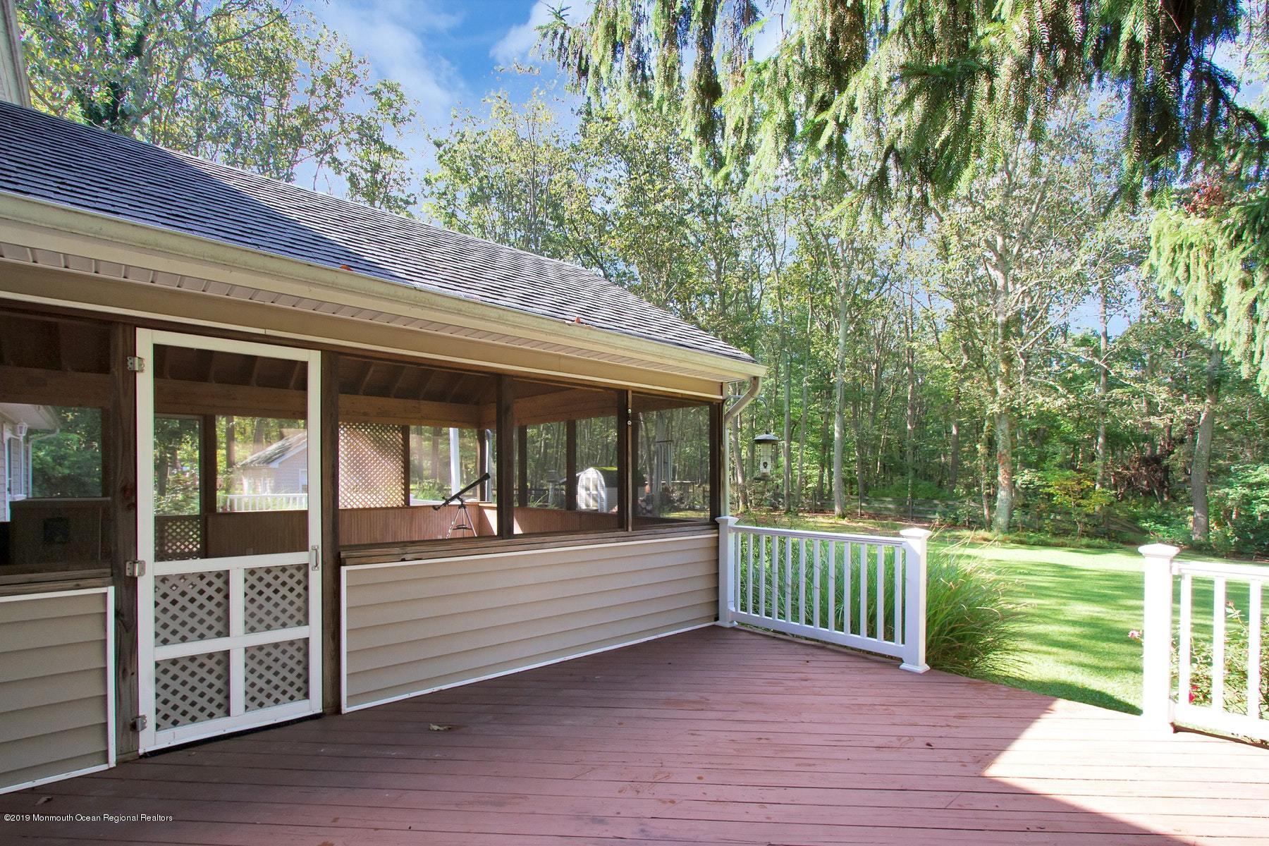 415 Millstone Road Millstone Township, NJ 08510 - Photo 39 of 43 037-325944-IMG_0642_8164966