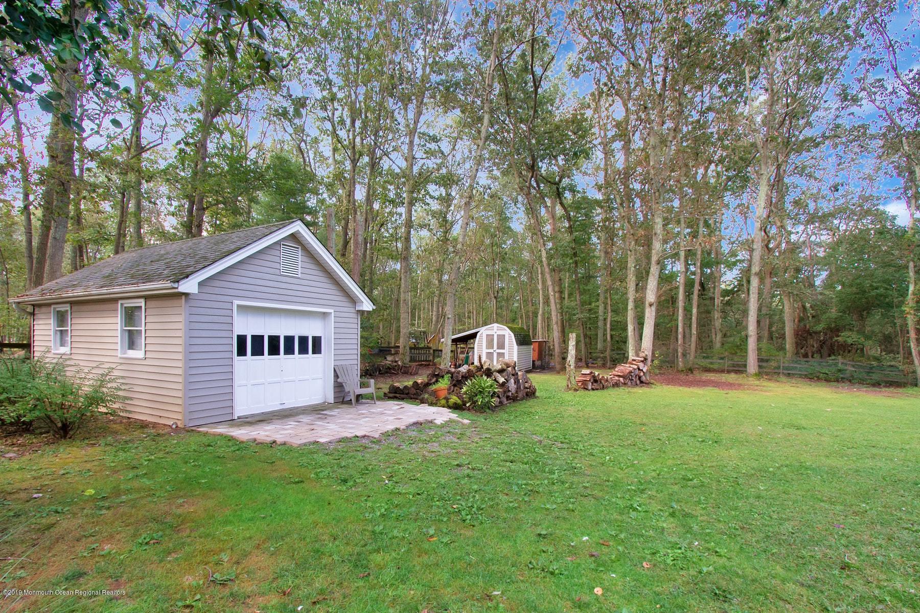 415 Millstone Road Millstone Township, NJ 08510 - Photo 6 of 43 028-325944-IMG_0632_8164939
