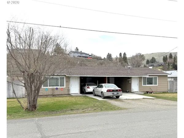 $349,000 | 2735-2745 Myrtle Street, Baker City, OR 97814
