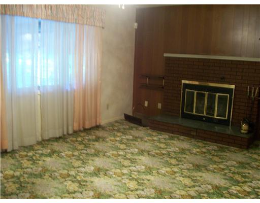 233 Reiber Road Renfrew, PA 16053 - Photo 8 of 18 Living Room. Log burning fireplace
