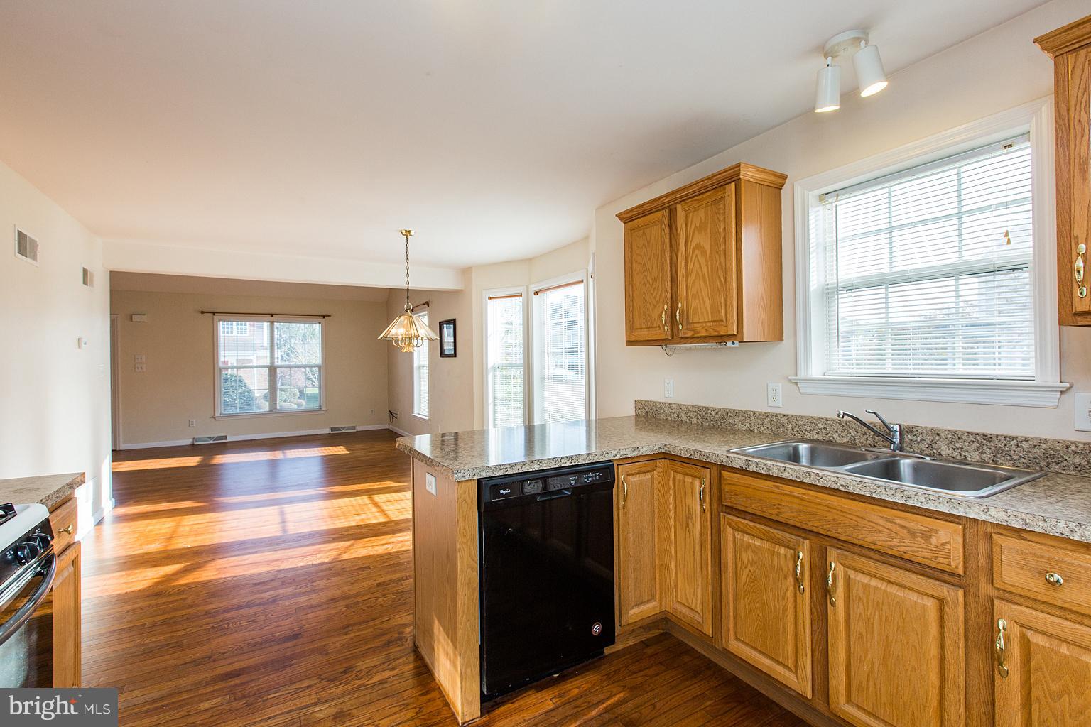 625 Chatham Way Lititz, PA 17543 - Photo 14 of 51