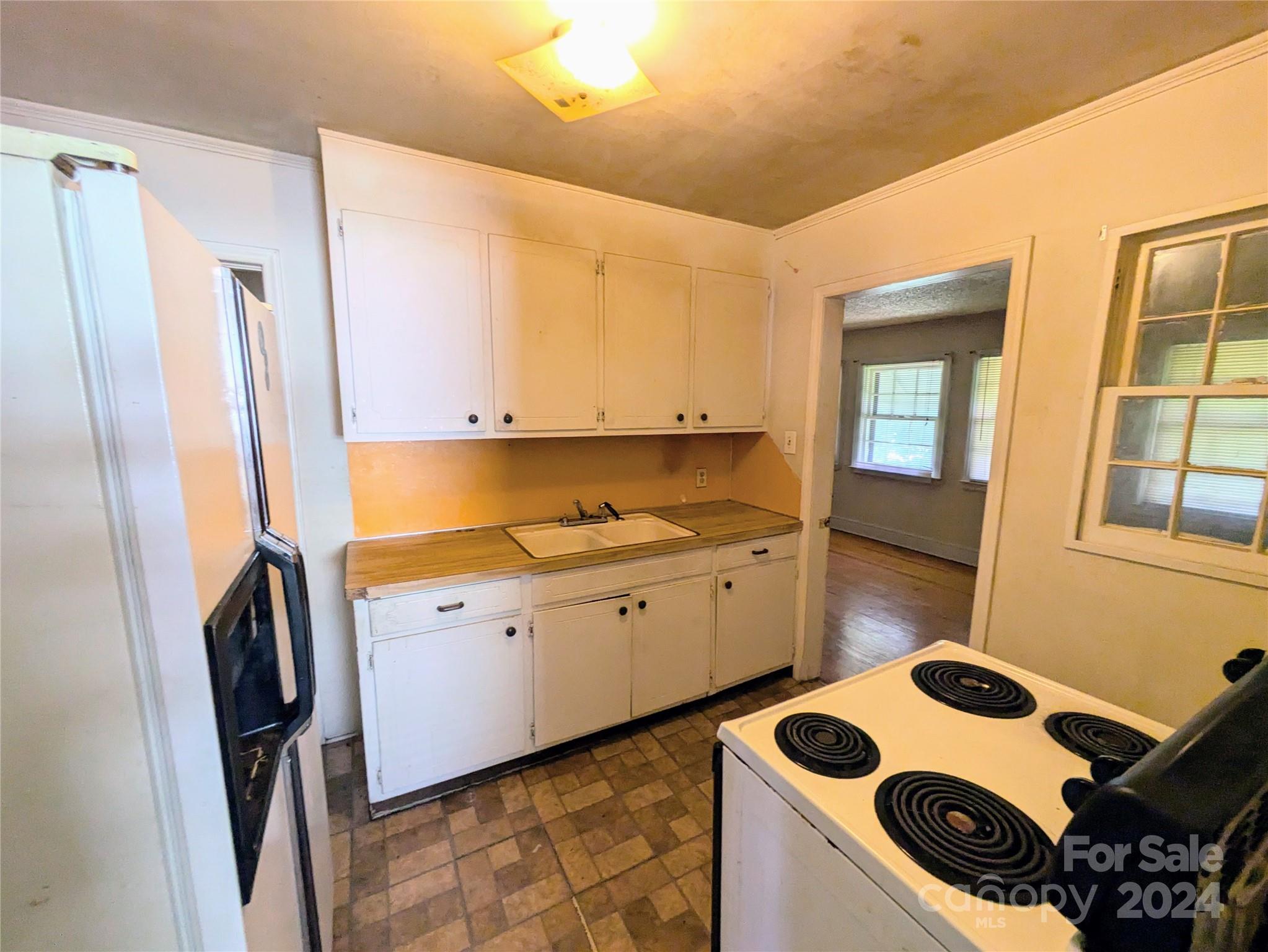 1222 Edgewood Road Charlotte, NC 28208 - Photo 9 of 14