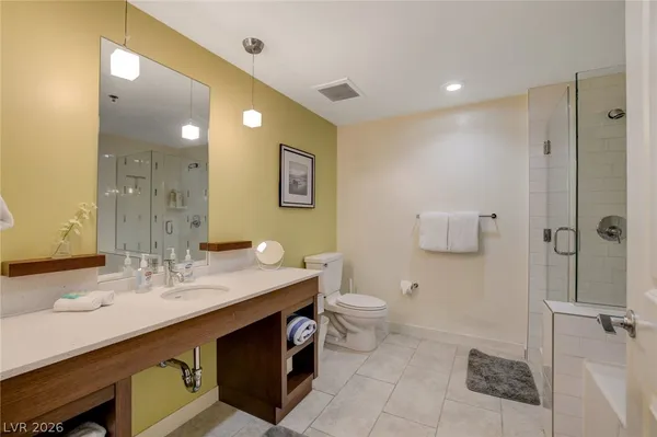 $1,700 | 29 Montelago Boulevard, Unit 206, Henderson, NV 89011