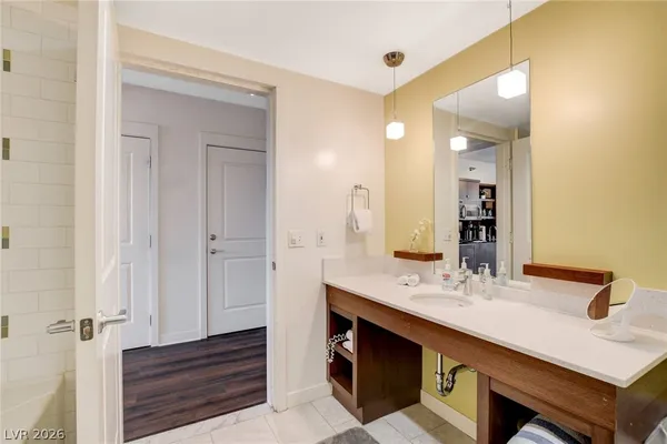 $1,700 | 29 Montelago Boulevard, Unit 206, Henderson, NV 89011