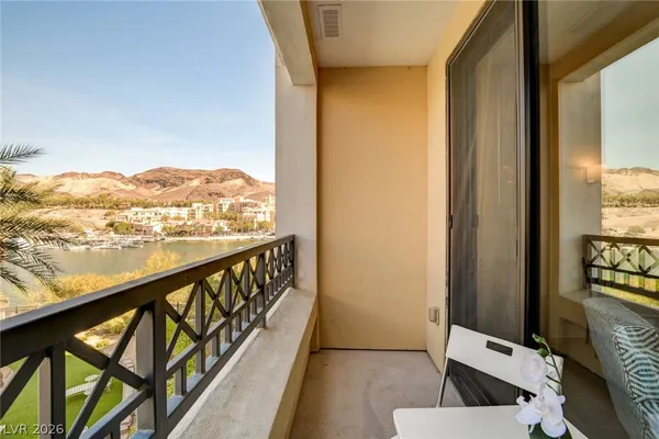 $1,700 | 29 Montelago Boulevard, Unit 206, Henderson, NV 89011