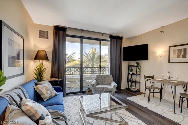 $1,700 | 29 Montelago Boulevard, Unit 206, Henderson, NV 89011