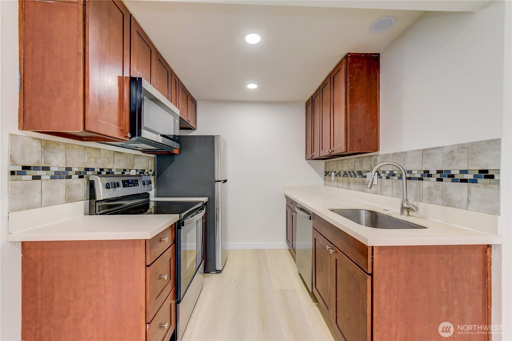 1601 Maple Lane, Unit B5 Kent, WA 98030 - Photo 8 of 22