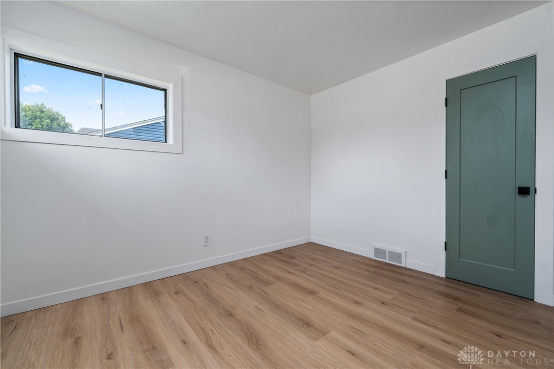 320 Spinning Road Dayton, OH 45431 - Photo 20 of 24 Gallery Image 20