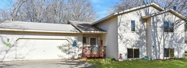 $349,500 | 13959 Grand Oaks Drive, Baxter, MN 56425