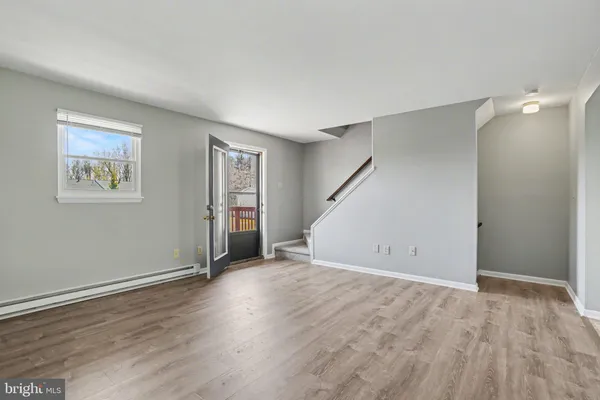 $207,000 | 18 Dartmouth Court, Mechanicsburg, PA 17055