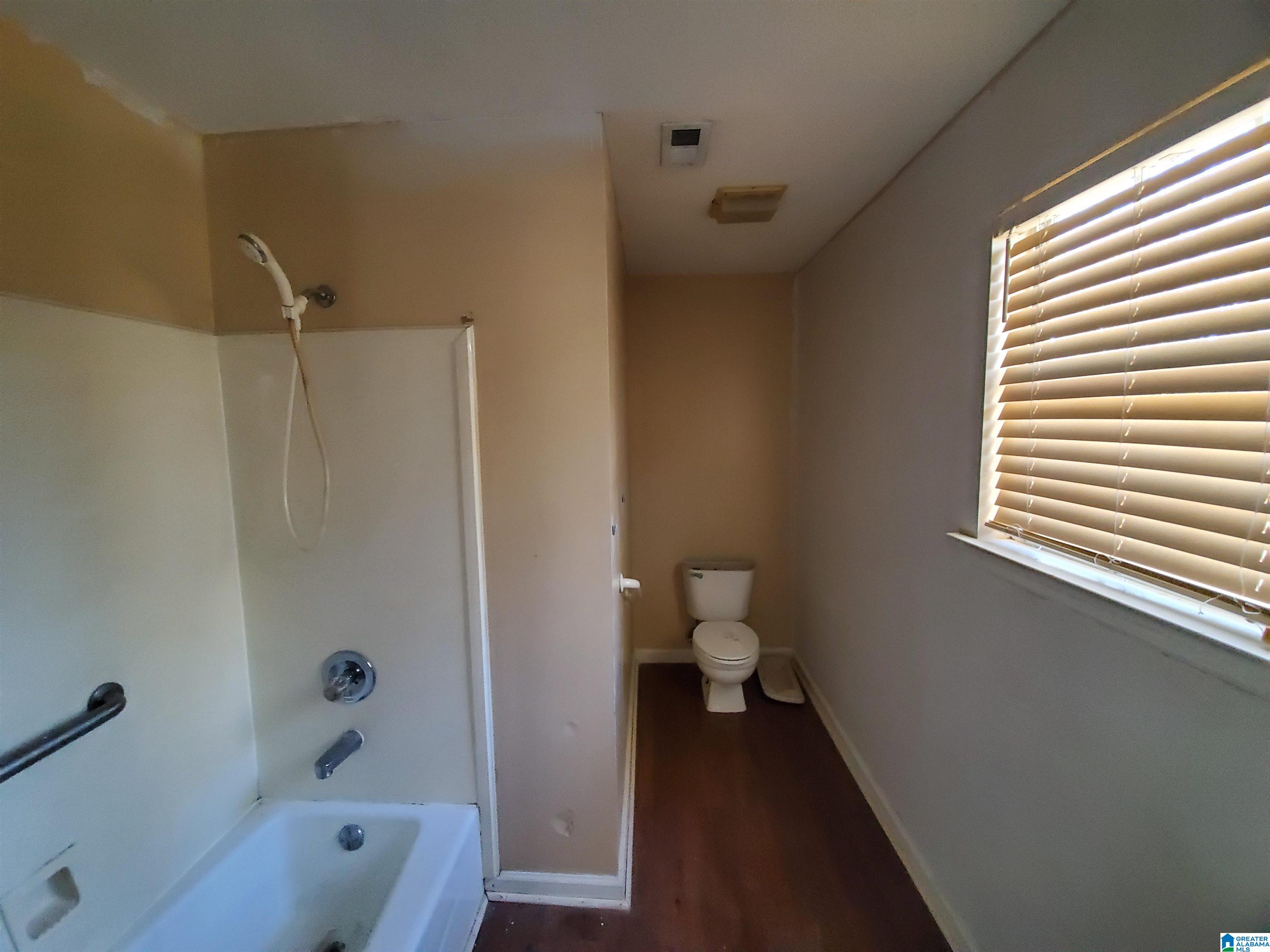 5004 Greenwood Road Southeast Bessemer, AL 35022 - Photo 11 of 17