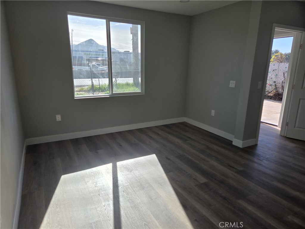 577 West La Cadena Drive Riverside, CA 92501 - Photo 6 of 10