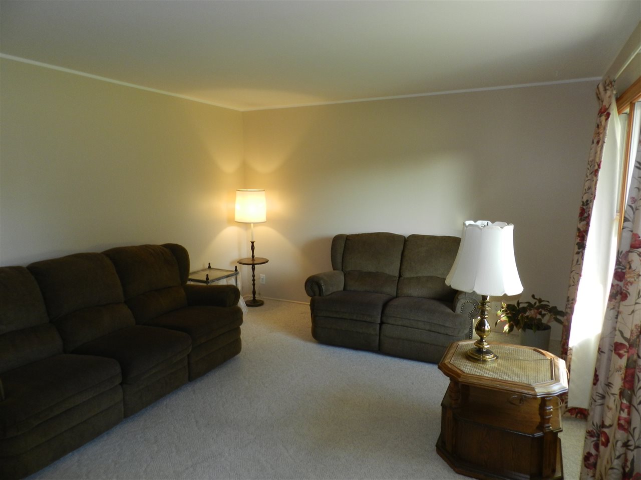 4181 Crosby Road Flint, MI 48506 - Photo 16 of 58 31397043-24.JPG