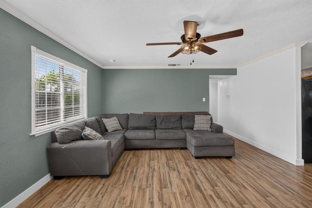 7212 Midnight Way Citrus Heights, CA 95621 - Photo 9 of 34