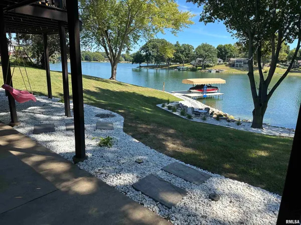 $454,900 | 509 Juniper Drive, Petersburg, IL 62675