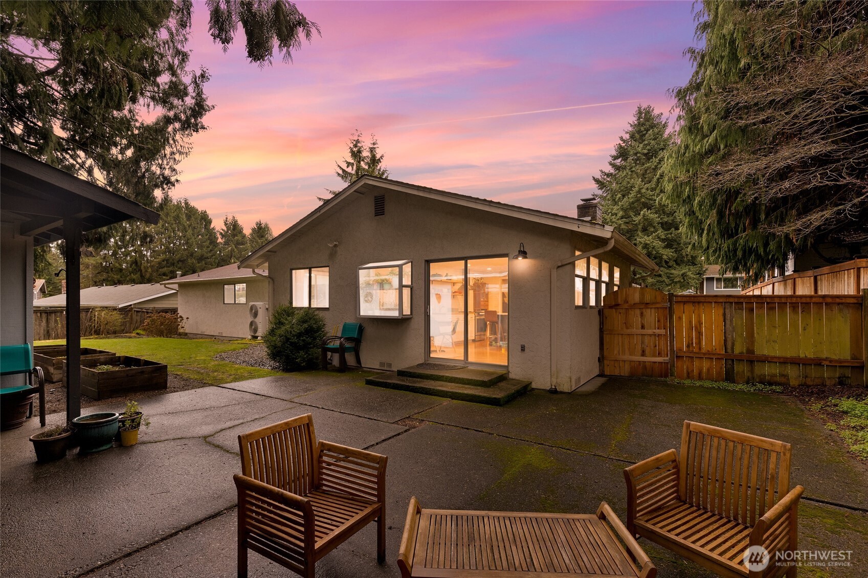 8924 Northeast 191st Place Bothell, WA 98011 - Photo 29 of 37