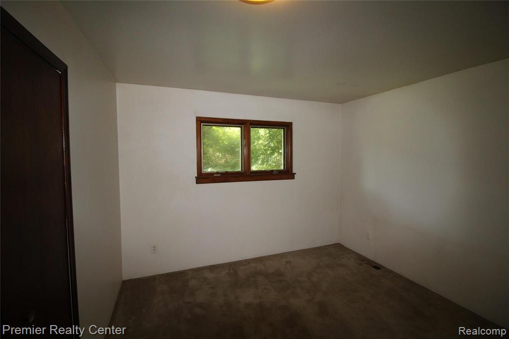 2111 West Avon Road Rochester Hills, MI 48309 - Photo 20 of 22