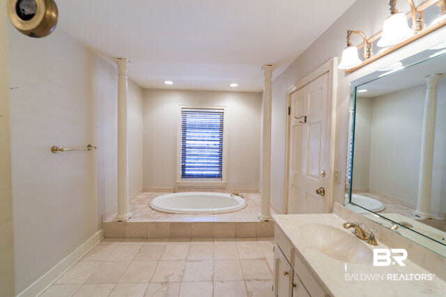 9119 Mosley Road Fairhope, AL 36532 - Photo 21 of 41 Master Bath