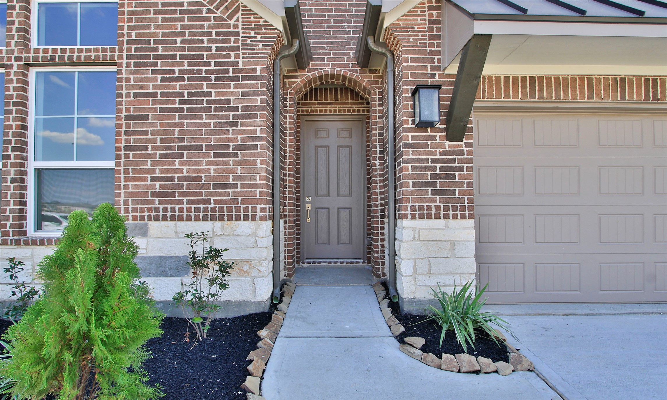 338 Blue River Trail Rosenberg, TX 77471 - Photo 3 of 36 a front view of a house