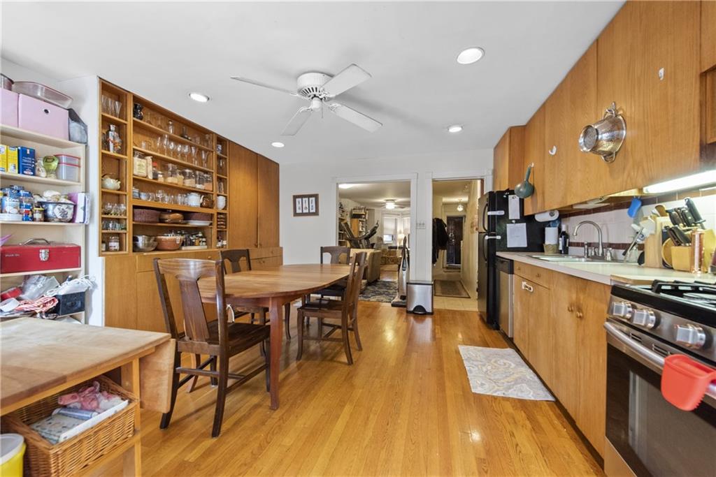 384 5th Street Brooklyn, NY 11215 - Photo 8 of 24