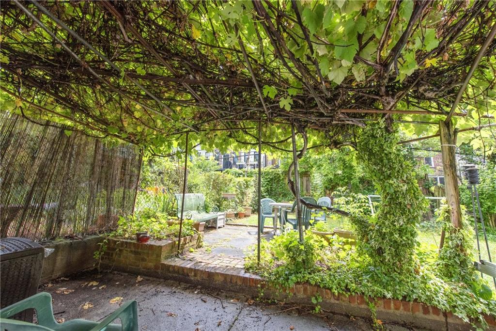 384 5th Street Brooklyn, NY 11215 - Photo 10 of 24