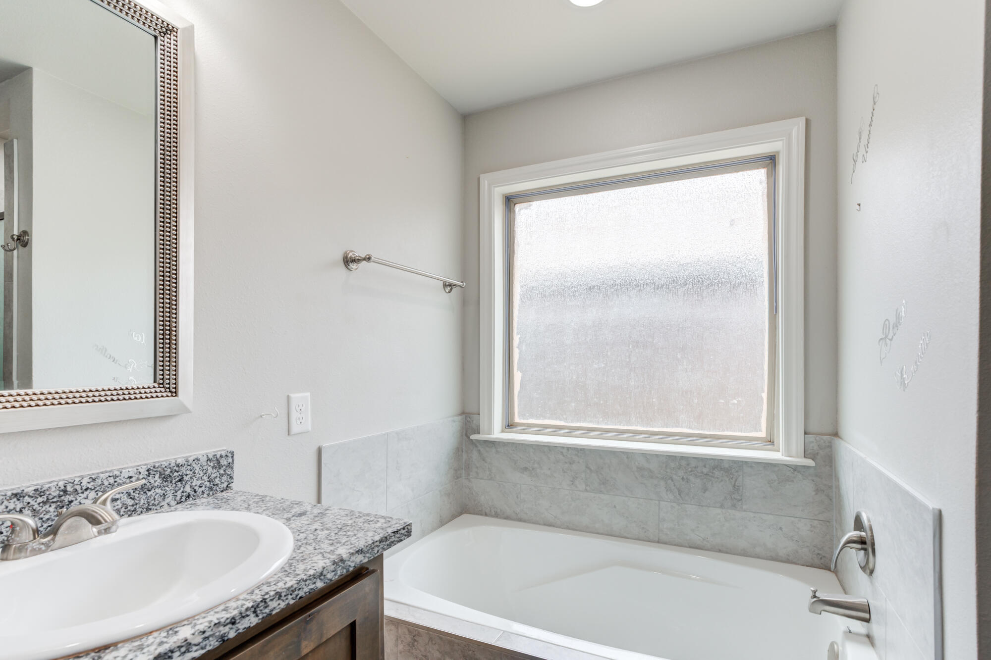 7004 24th Street Lubbock, TX 79407 - Photo 23 of 35 7004-24th-St_Lubbock-TX_32_Primary-Bathr